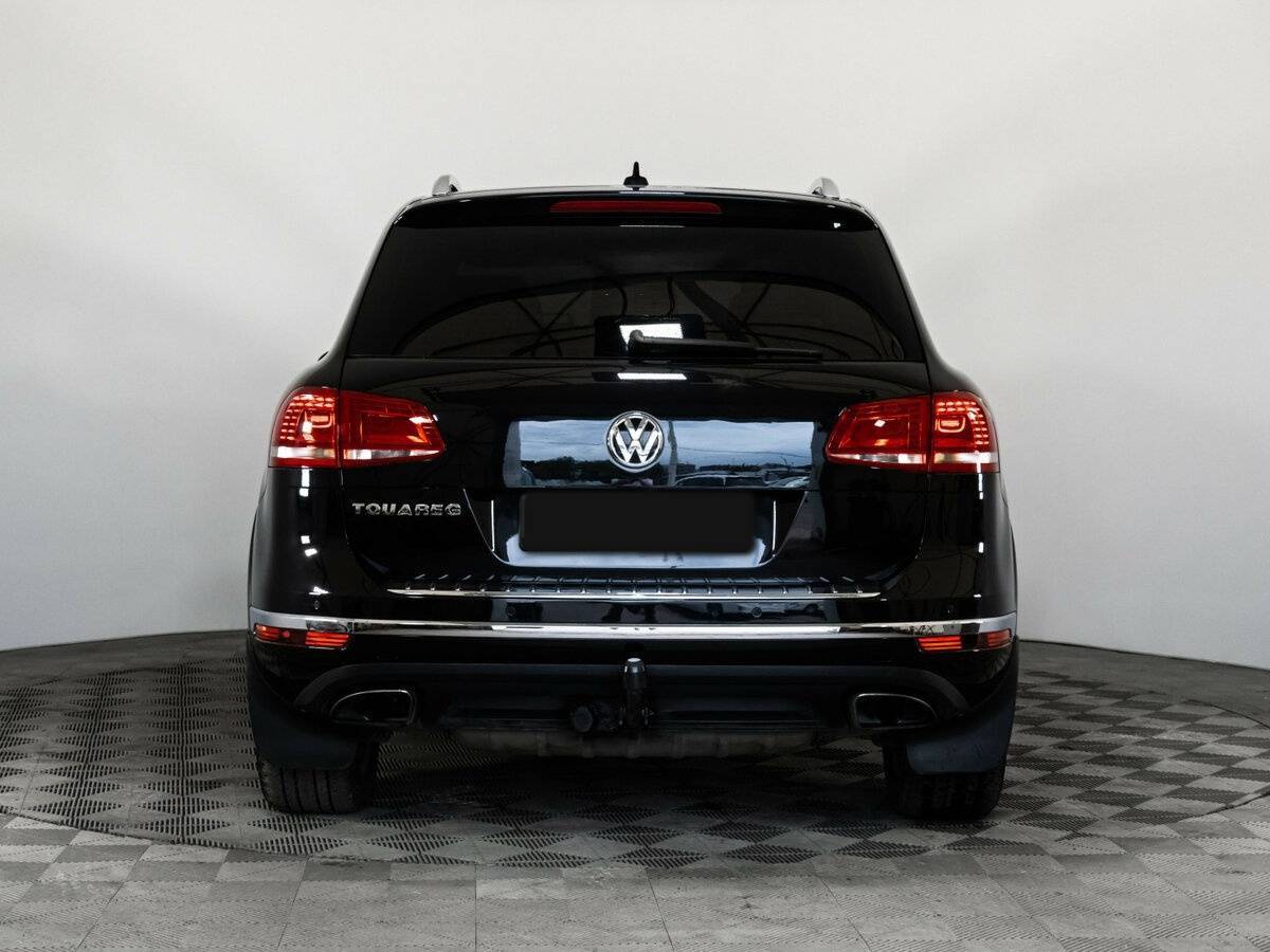 Volkswagen Touareg с пробегом — 2015 год. Фото: #5