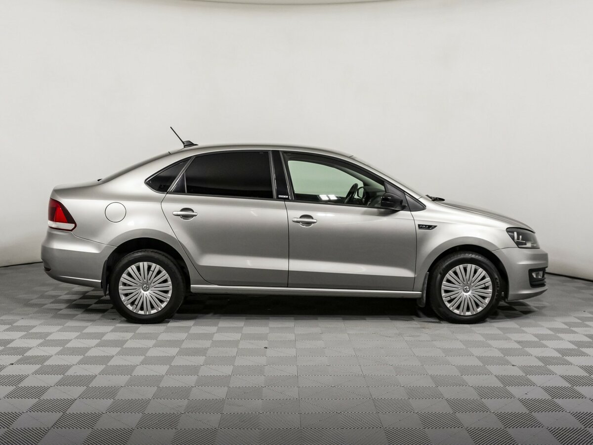 Volkswagen Polo с пробегом — 2018 год. Фото: #3