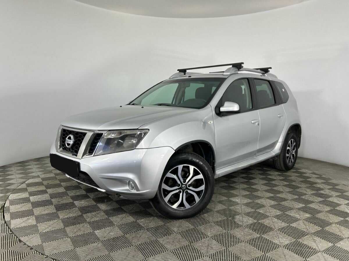Nissan Terrano с пробегом — 2015 год. Фото: #0