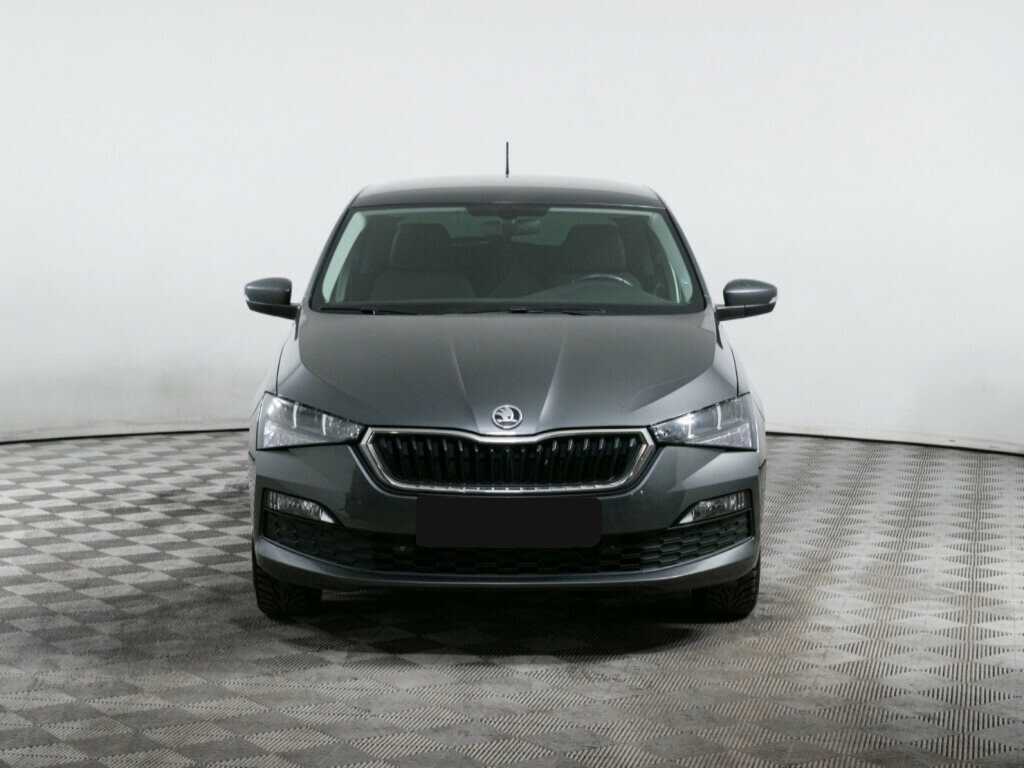 Skoda Rapid с пробегом — 2021 год. Фото: #1