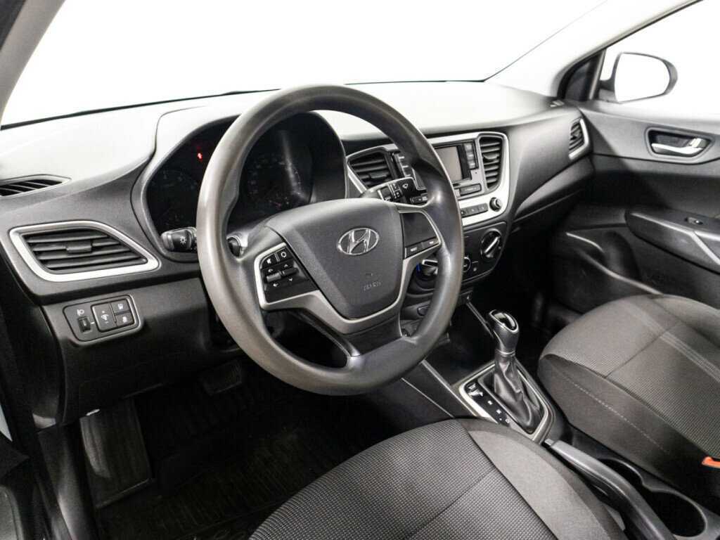 Hyundai Solaris с пробегом — 2018 год. Фото: #10