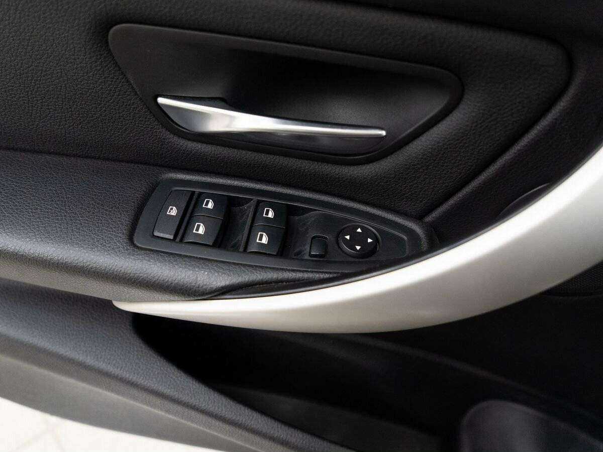 BMW 3 серии с пробегом — 2014 год. Фото: #13