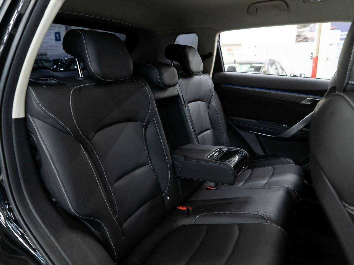 Geely Atlas Pro с пробегом — 2022 год. Фото: #7