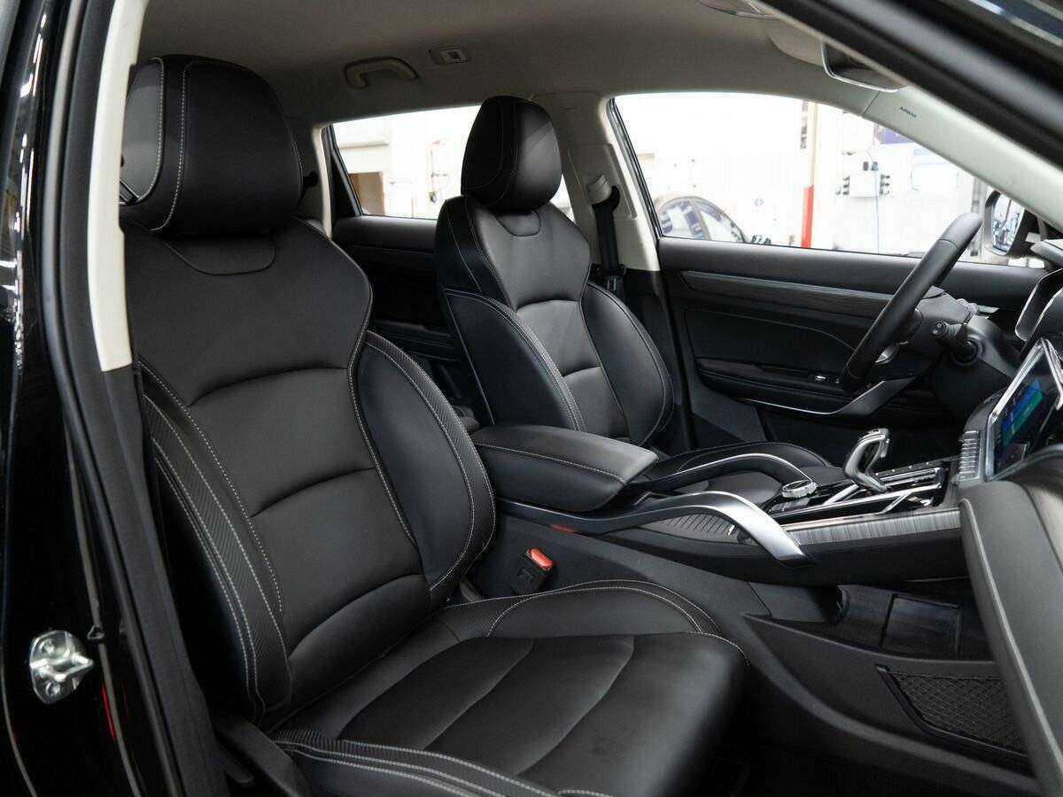 Geely Atlas Pro с пробегом — 2022 год. Фото: #8