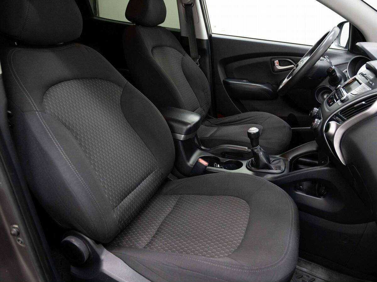 Hyundai ix35 с пробегом — 2013 год. Фото: #10