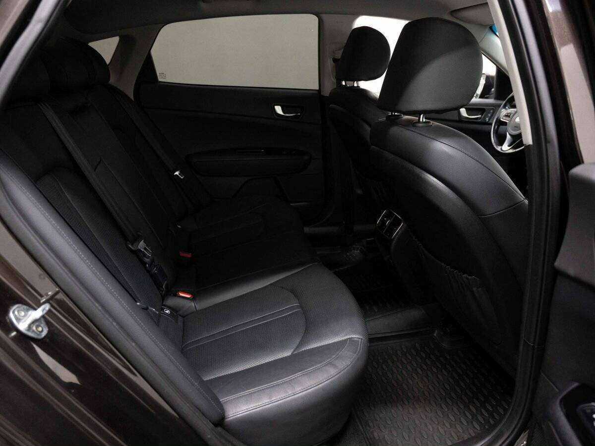 Kia Optima с пробегом — 2018 год. Фото: #9