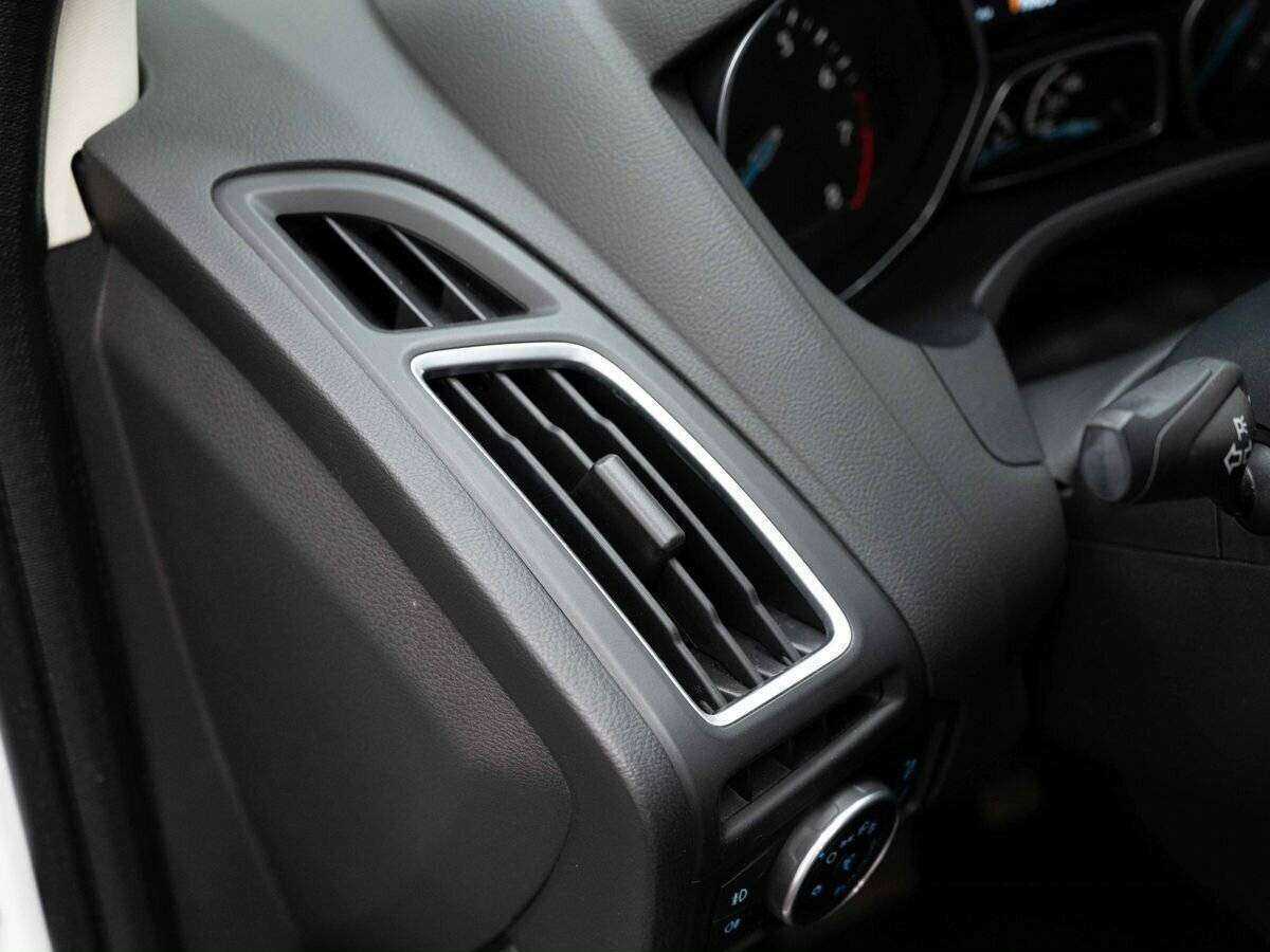 Ford Focus с пробегом — 2016 год. Фото: #19