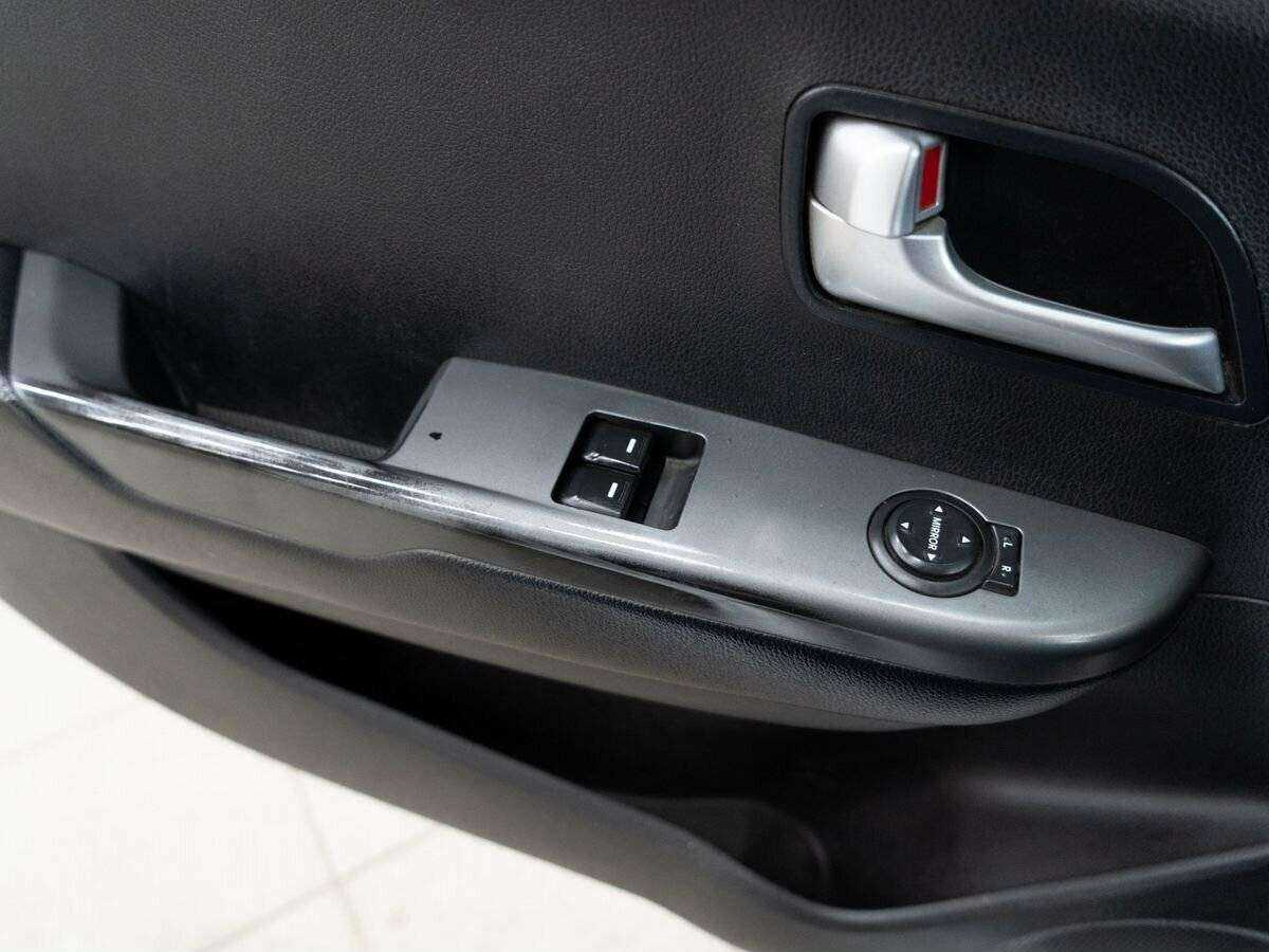 Kia Rio с пробегом — 2016 год. Фото: #13