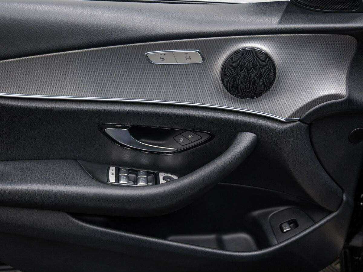 Mercedes-Benz E-Класс с пробегом — 2017 год. Фото: #14