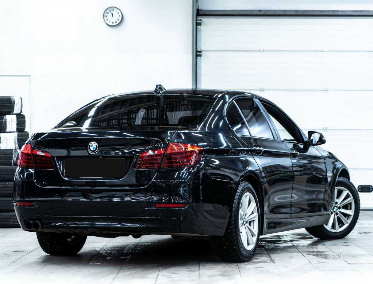 BMW 5 серии с пробегом — 2014 год. Фото: #2