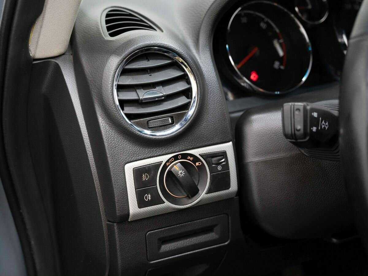 Opel Antara с пробегом — 2013 год. Фото: #18