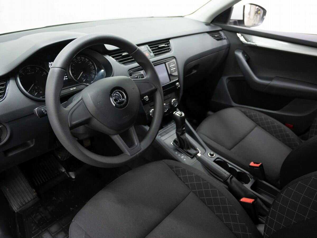 Skoda Octavia с пробегом — 2017 год. Фото: #6
