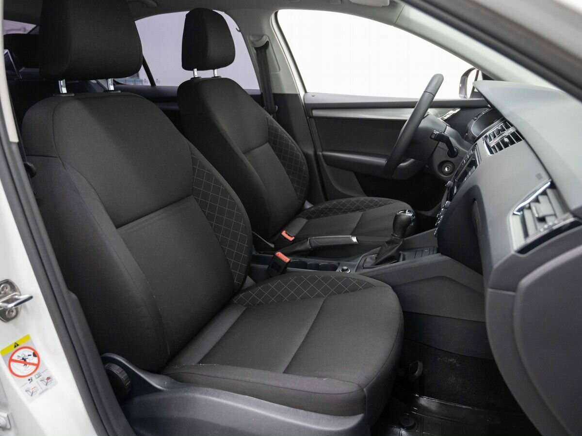 Skoda Octavia с пробегом — 2017 год. Фото: #11