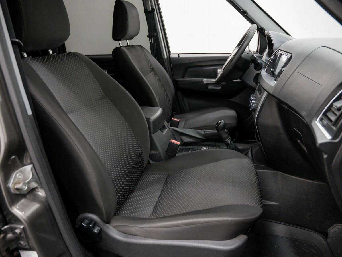 УАЗ Patriot с пробегом — 2017 год. Фото: #8