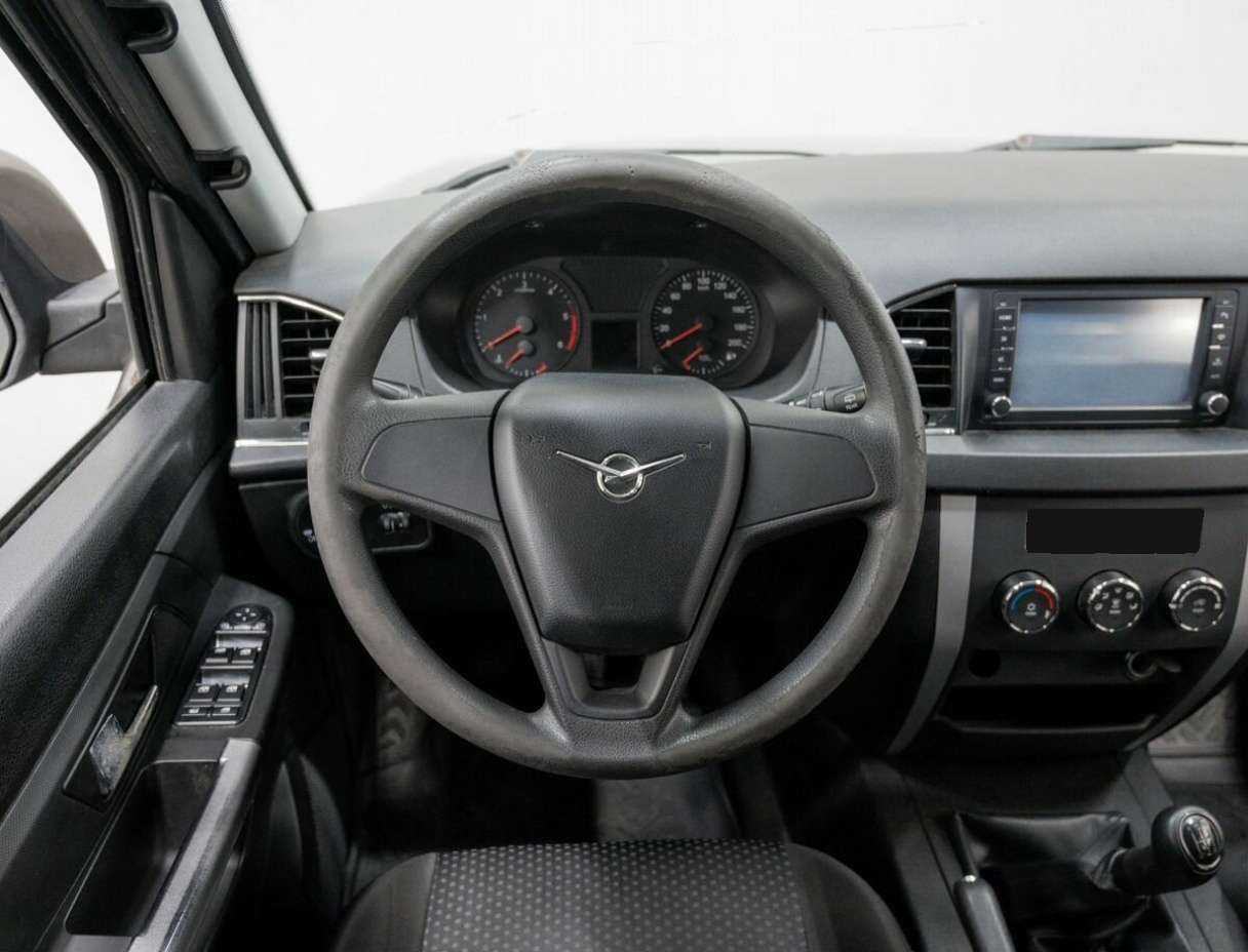 УАЗ Patriot с пробегом — 2017 год. Фото: #11