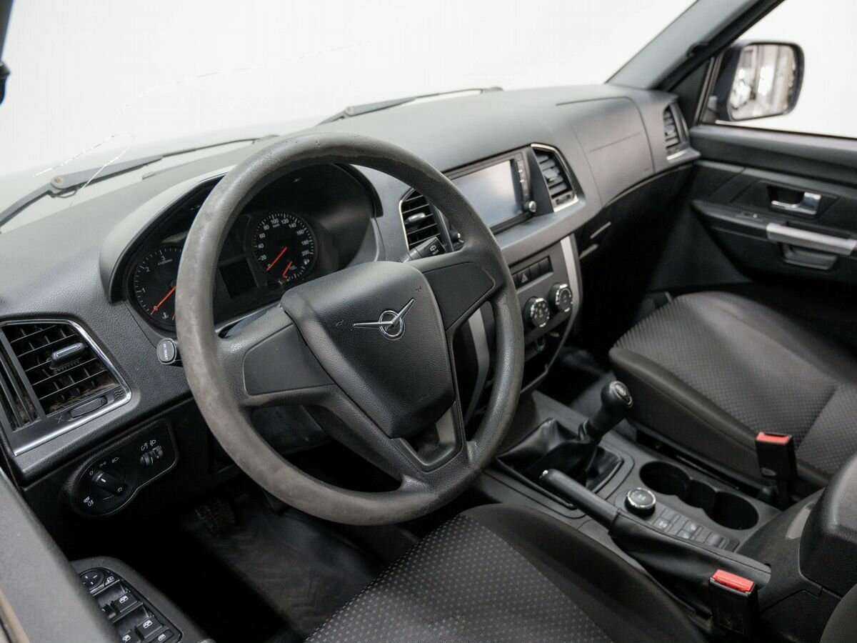 УАЗ Patriot с пробегом — 2017 год. Фото: #13