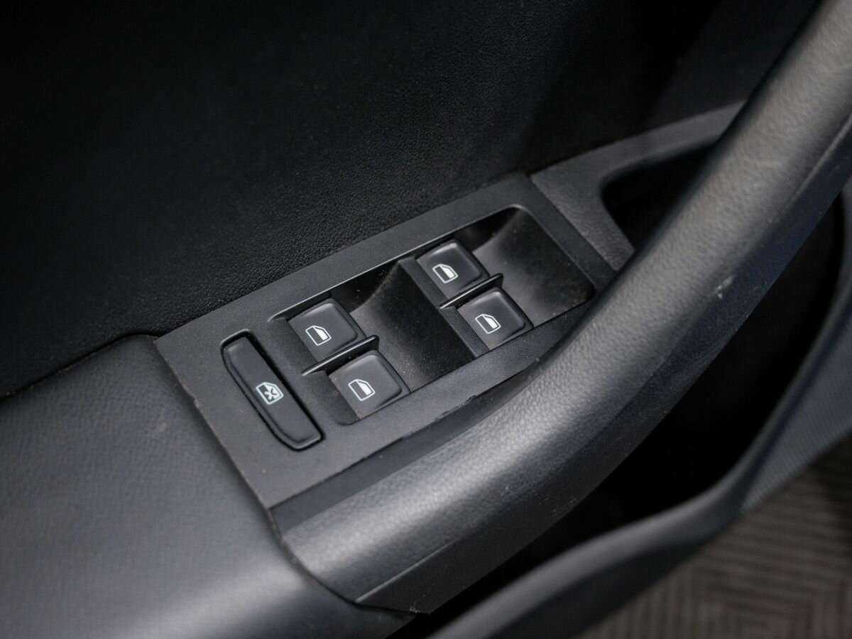 Skoda Octavia с пробегом — 2015 год. Фото: #14