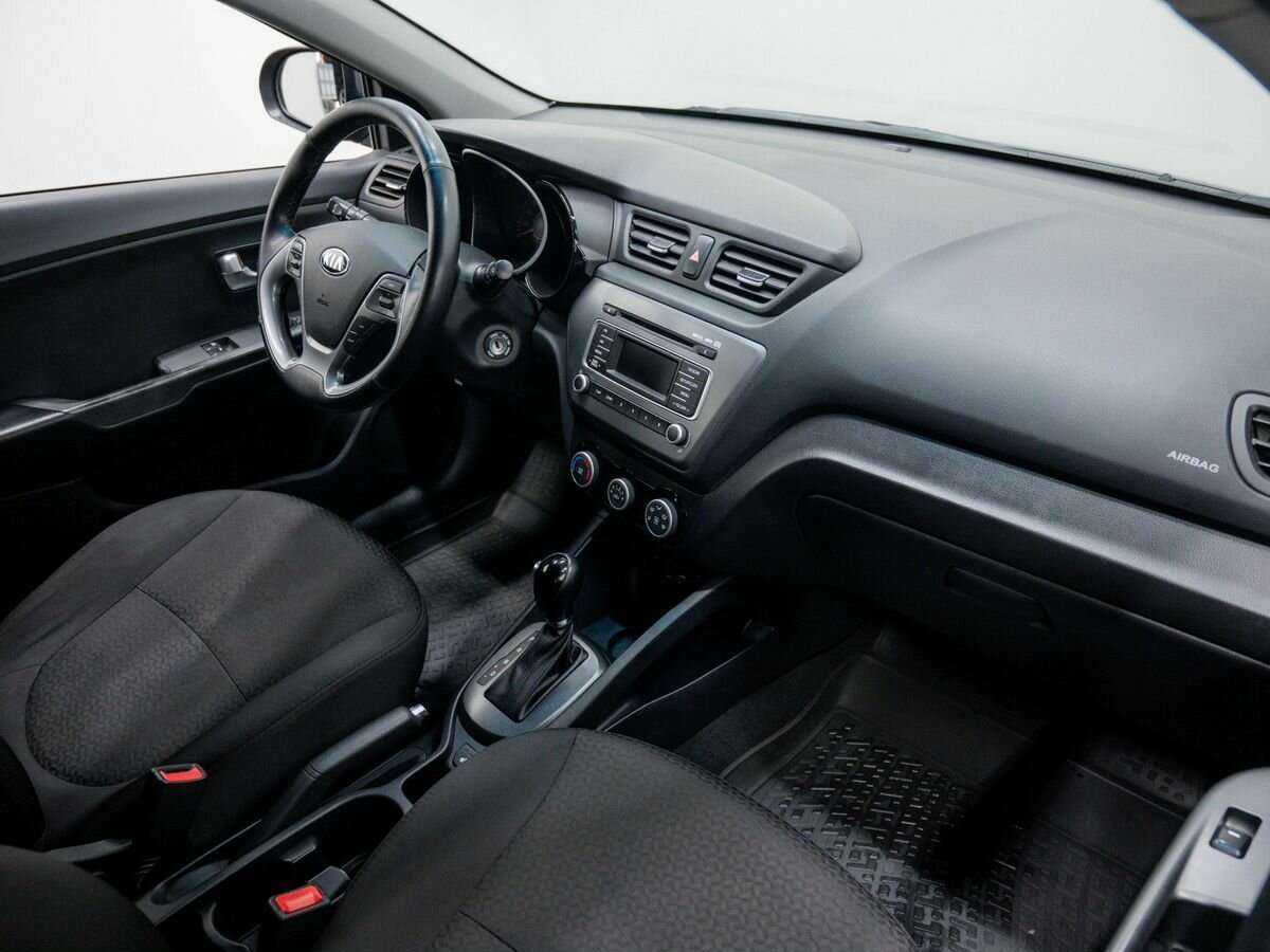 Kia Rio с пробегом — 2015 год. Фото: #9
