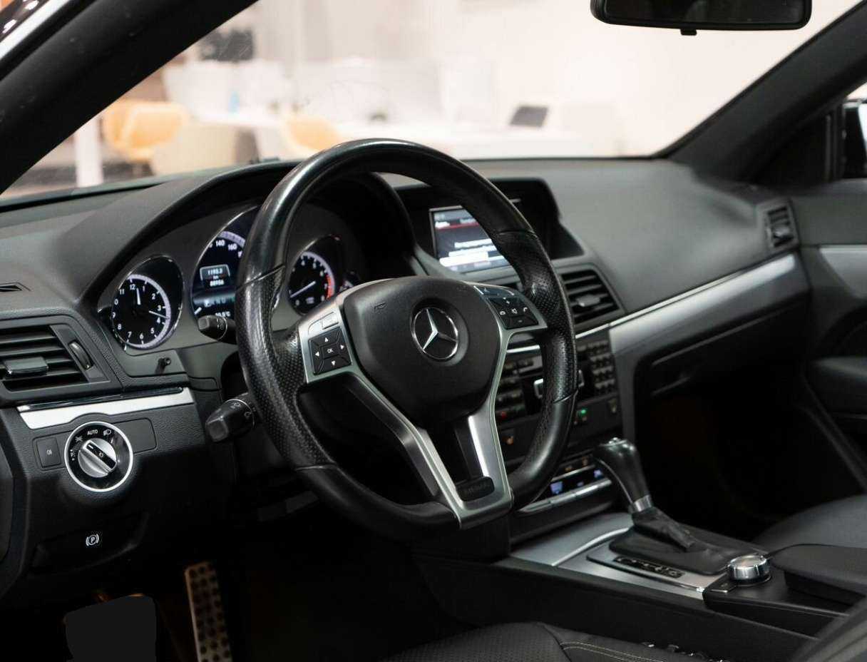 Mercedes-Benz E-Класс с пробегом — 2012 год. Фото: #4