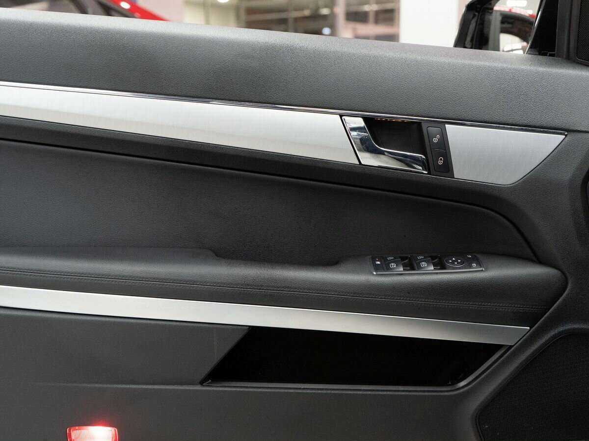 Mercedes-Benz E-Класс с пробегом — 2012 год. Фото: #13