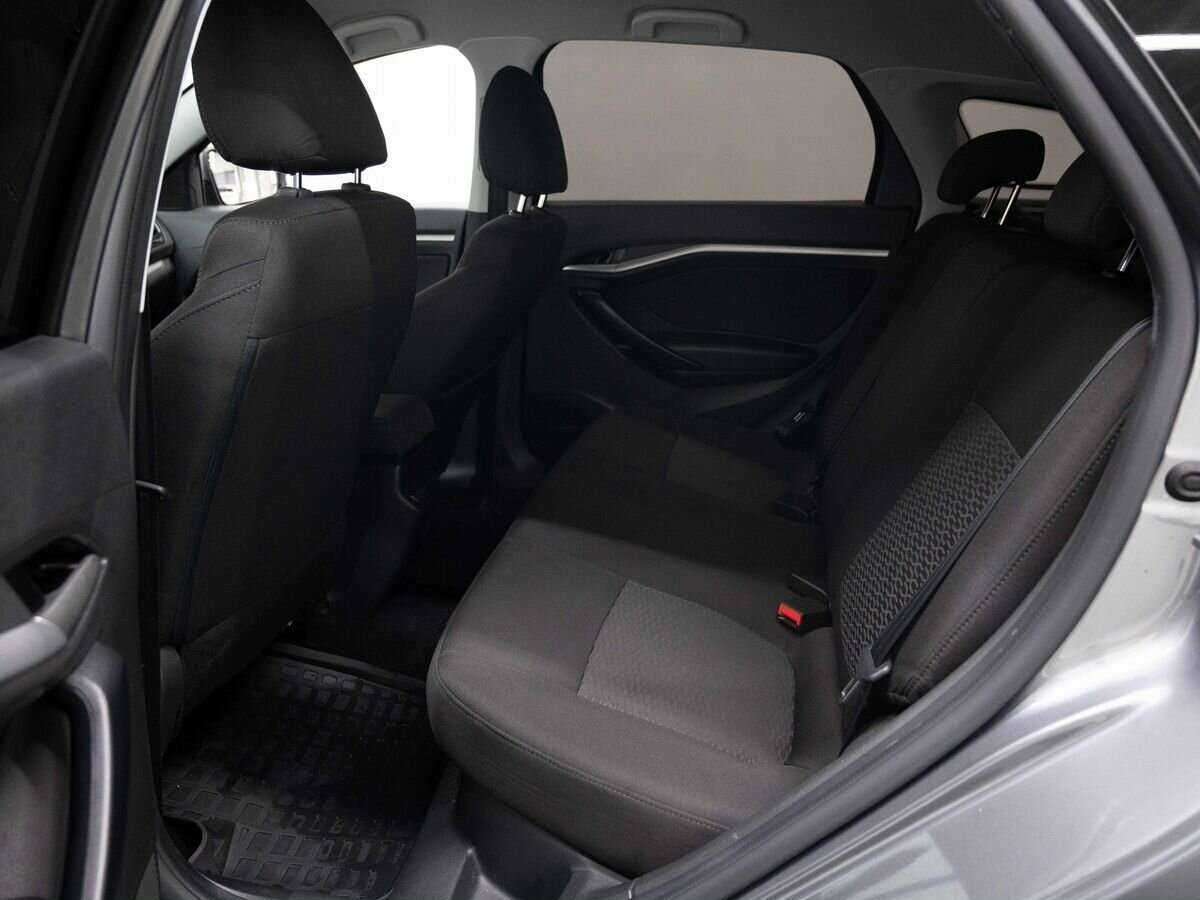 Lada (ВАЗ) Vesta с пробегом — 2020 год. Фото: #8