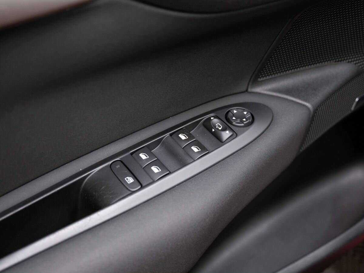 Citroen C4 с пробегом — 2013 год. Фото: #19