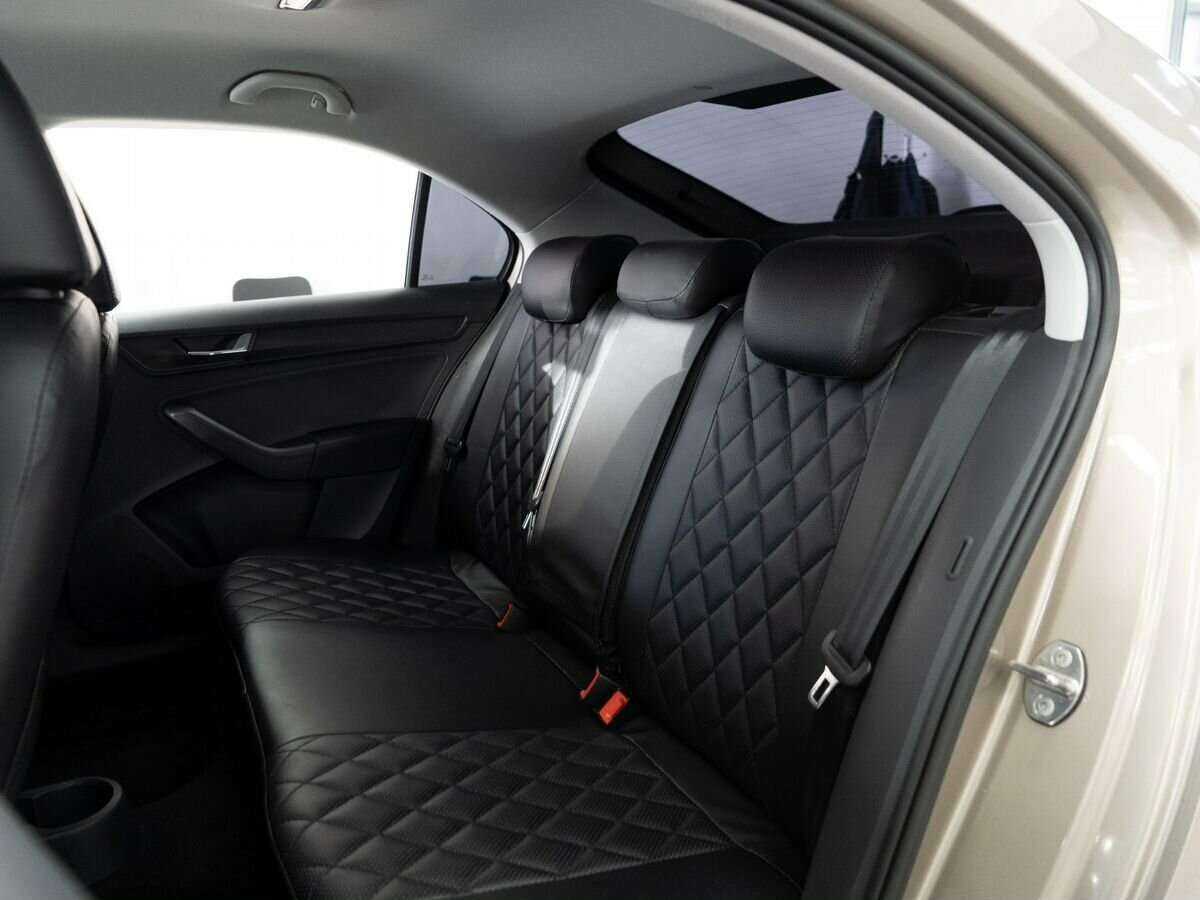 Skoda Rapid с пробегом — 2021 год. Фото: #6