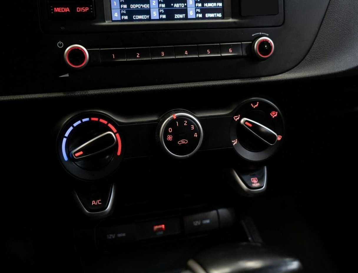 Kia Rio с пробегом — 2022 год. Фото: #12