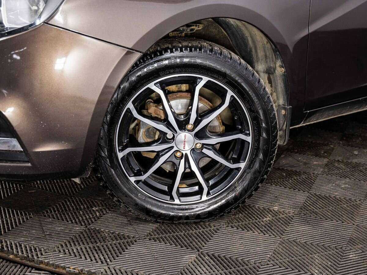 Lada (ВАЗ) Vesta с пробегом — 2018 год. Фото: #7