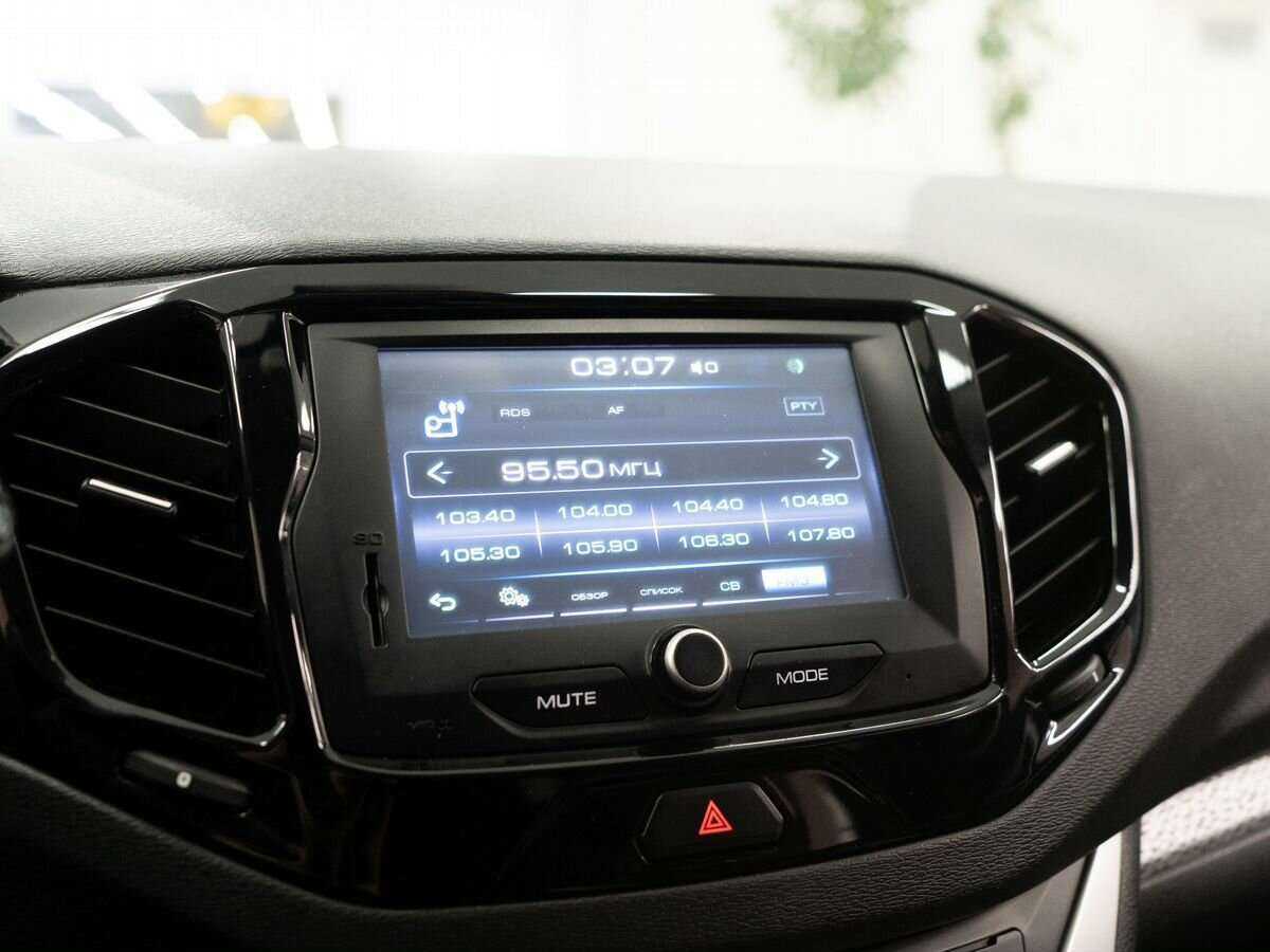 Lada (ВАЗ) Vesta с пробегом — 2018 год. Фото: #11