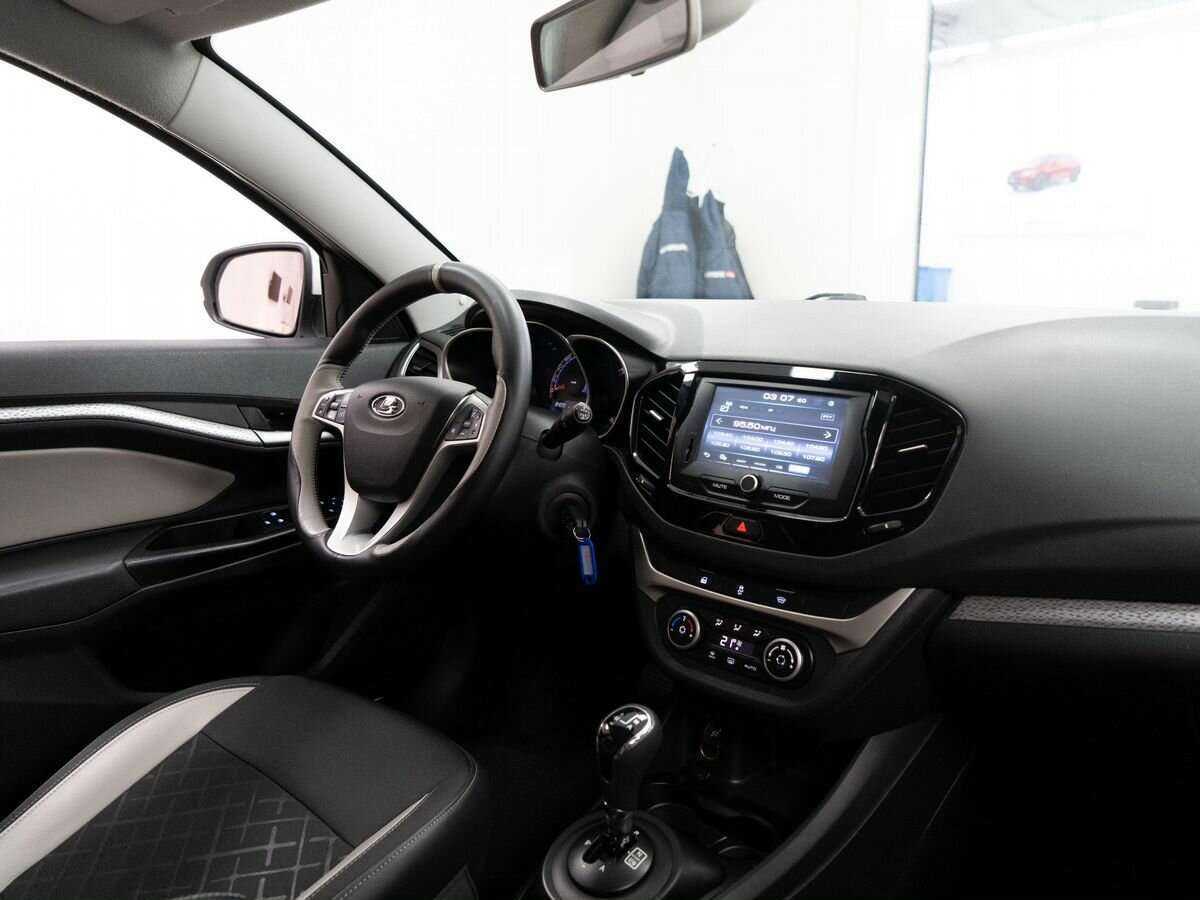 Lada (ВАЗ) Vesta с пробегом — 2018 год. Фото: #15