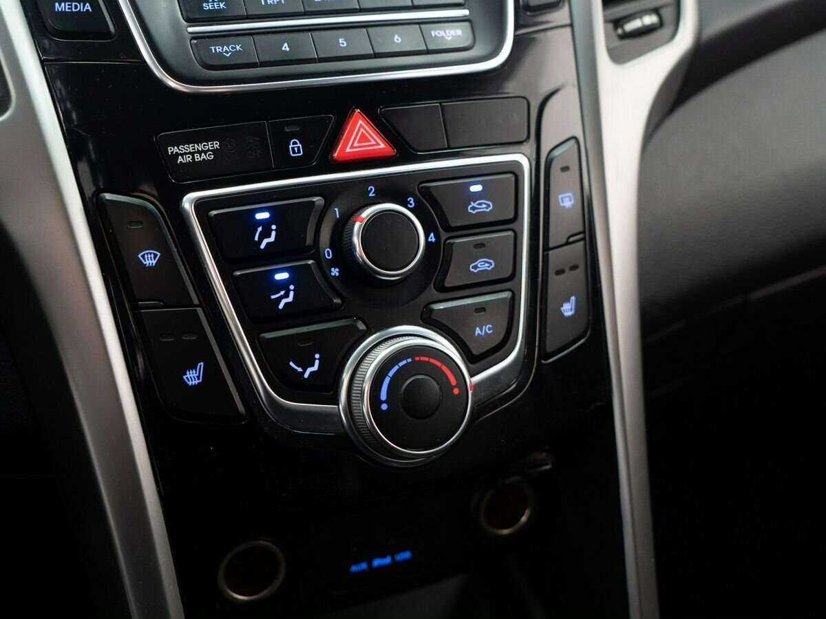 Hyundai i30 с пробегом — 2013 год. Фото: #10