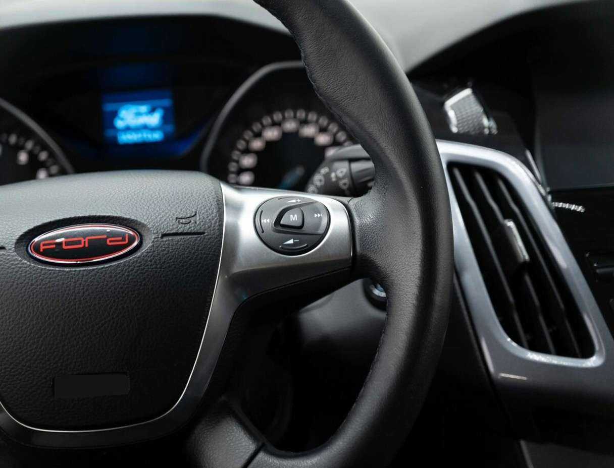 Ford Focus с пробегом — 2014 год. Фото: #15
