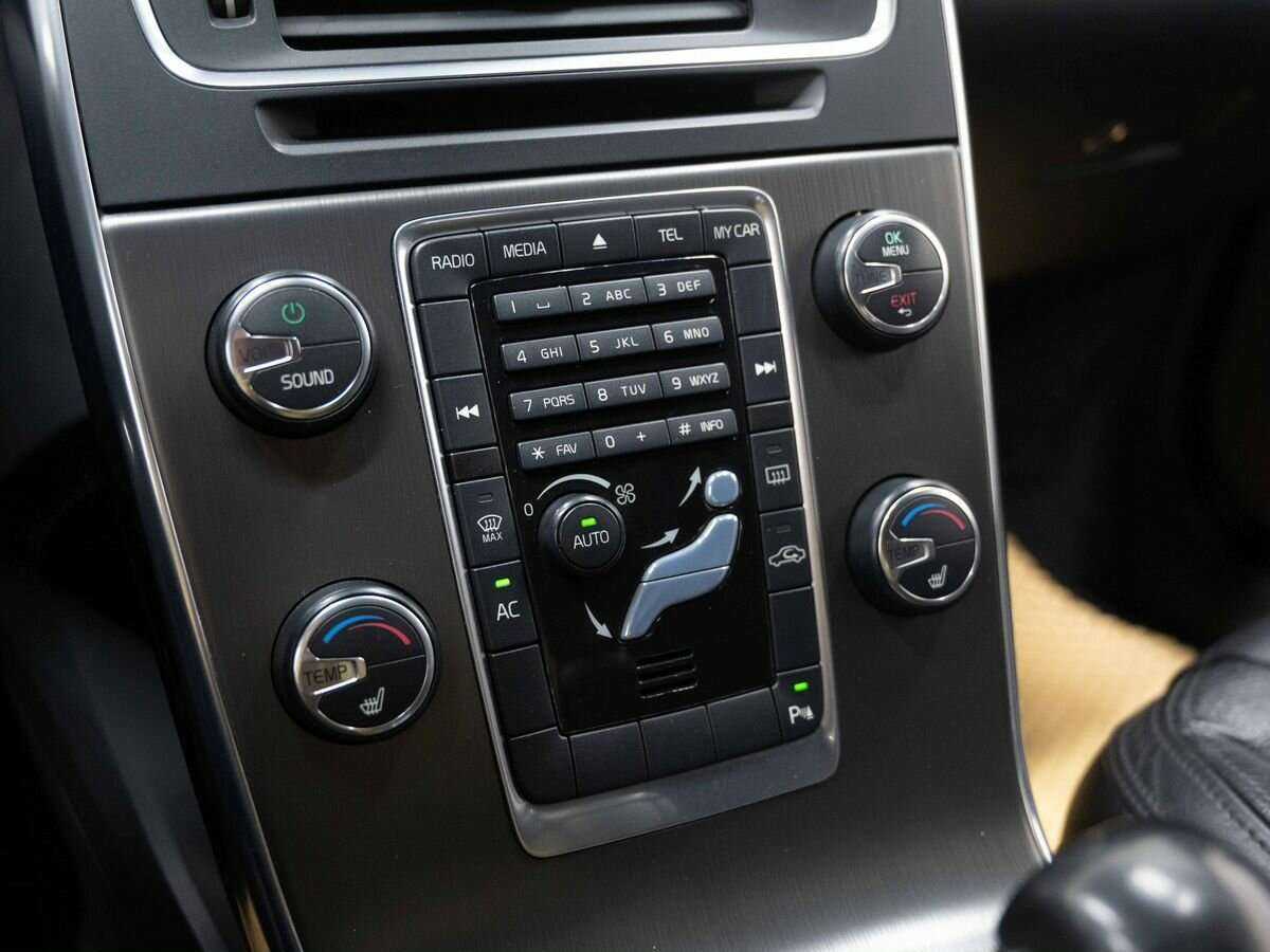 Volvo S60 с пробегом — 2012 год. Фото: #21