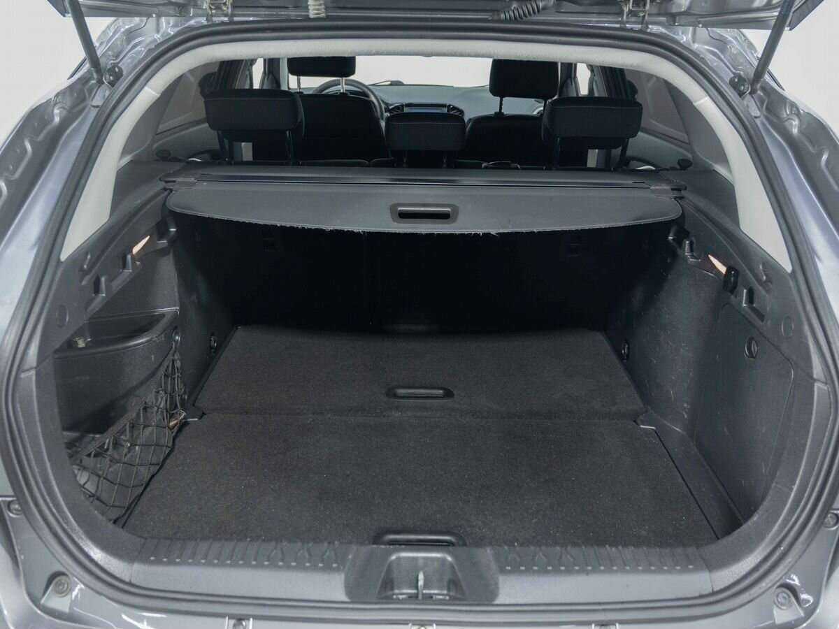 Lada (ВАЗ) Vesta с пробегом — 2019 год. Фото: #24