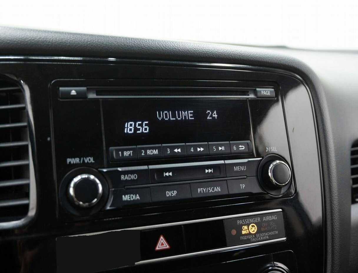 Mitsubishi Outlander с пробегом — 2019 год. Фото: #21