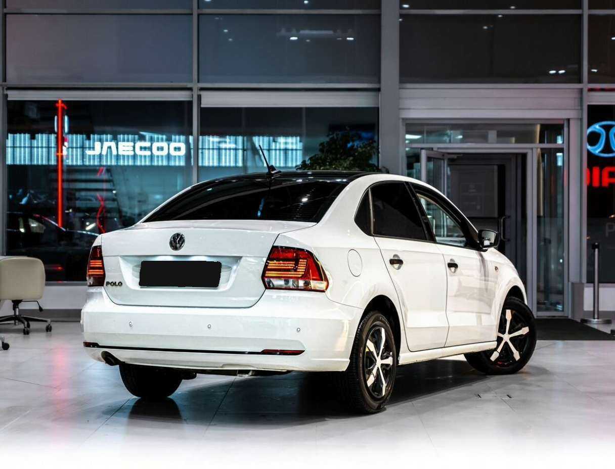Volkswagen Polo с пробегом — 2017 год. Фото: #2