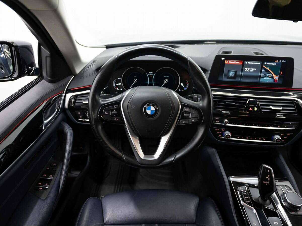 BMW 5 серии с пробегом — 2017 год. Фото: #14