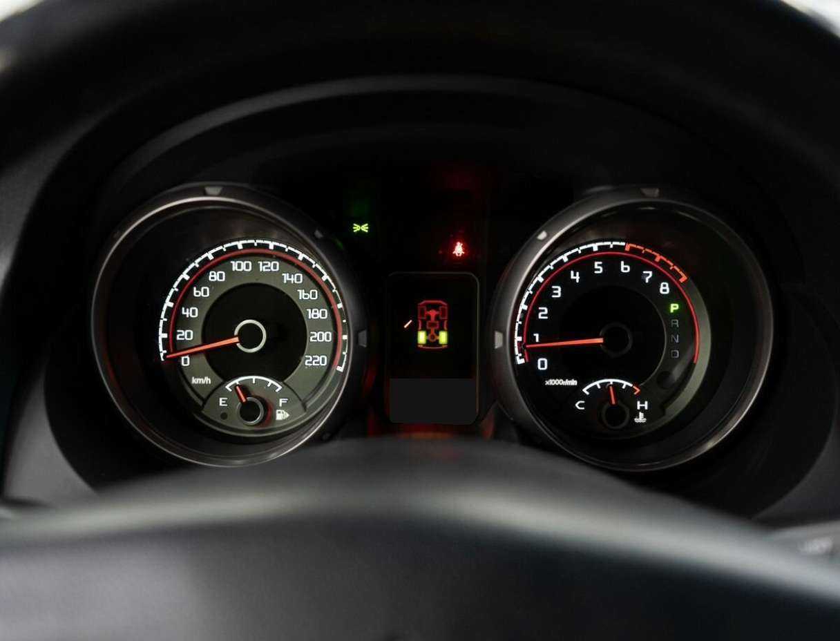 Mitsubishi Pajero с пробегом — 2012 год. Фото: #10