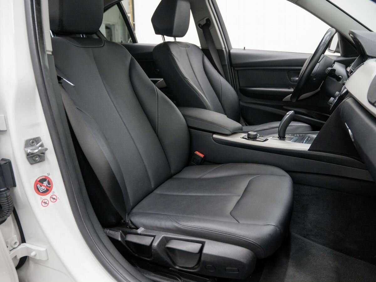 BMW 3 серии с пробегом — 2015 год. Фото: #7