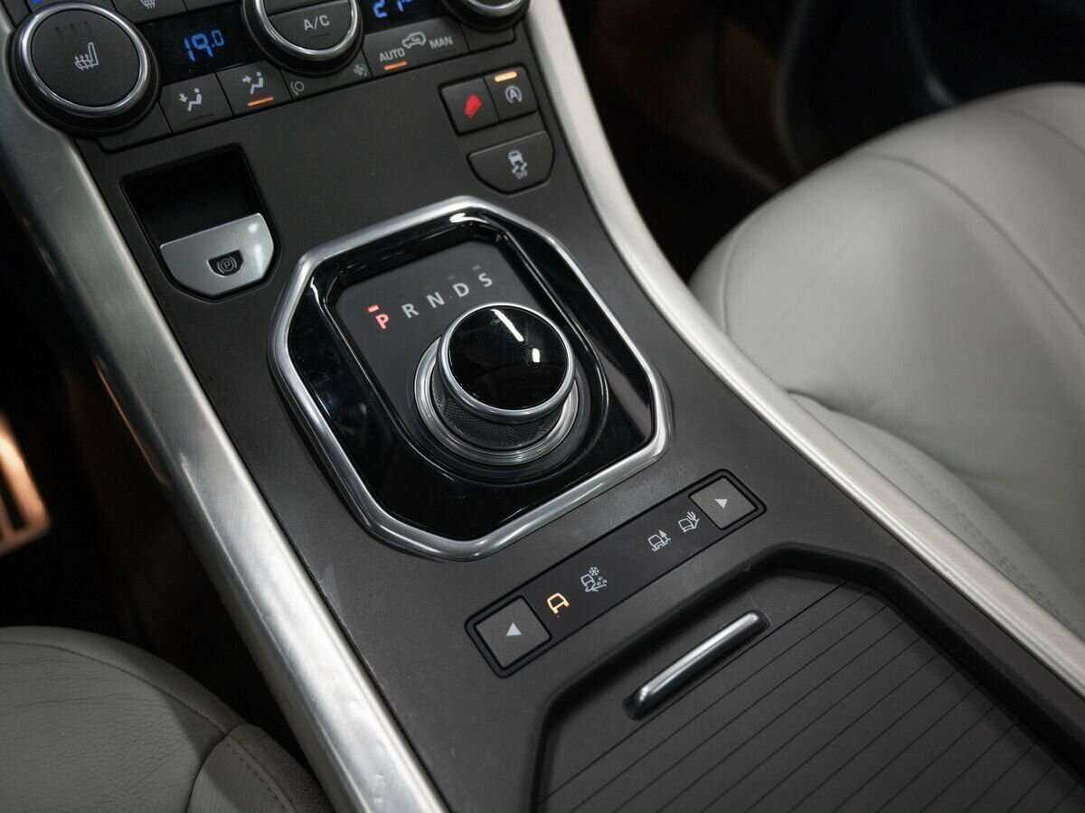 Land Rover Range Rover Evoque с пробегом — 2015 год. Фото: #20