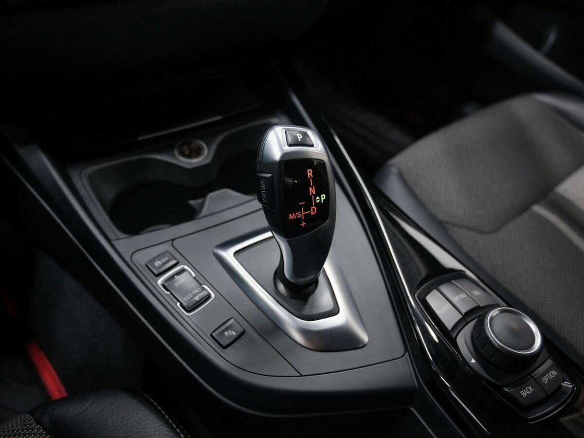 BMW 1 серии с пробегом — 2016 год. Фото: #19