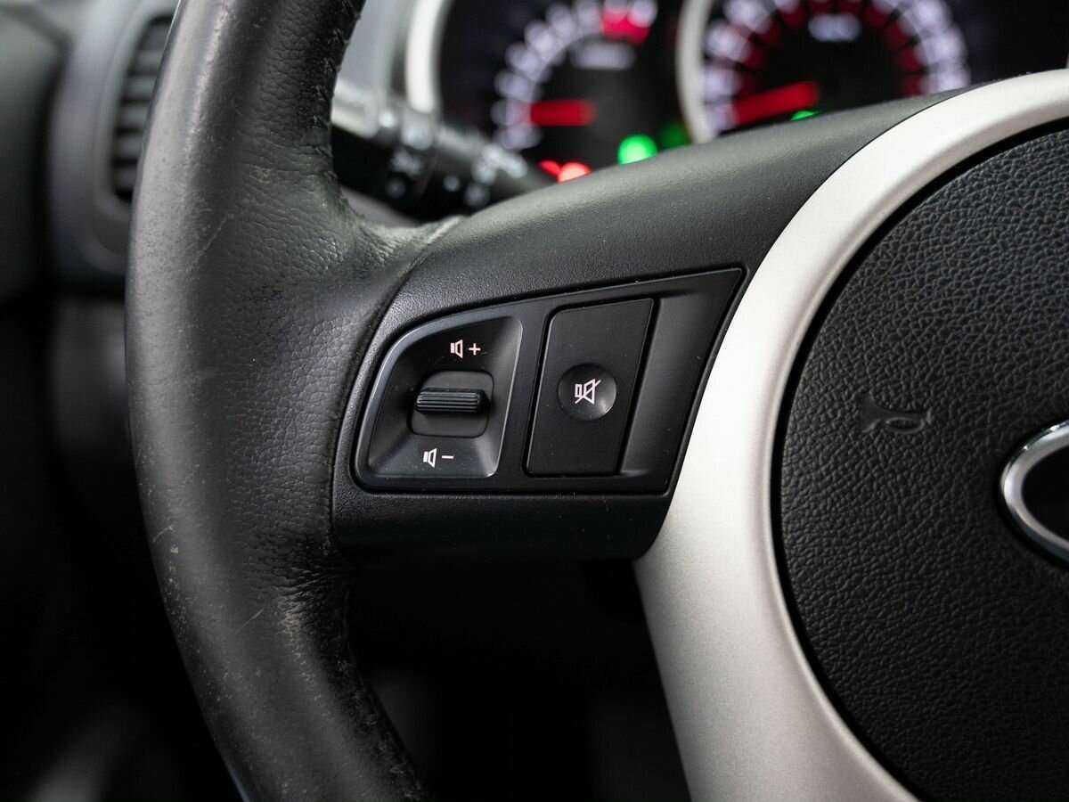 Kia Venga с пробегом — 2012 год. Фото: #12