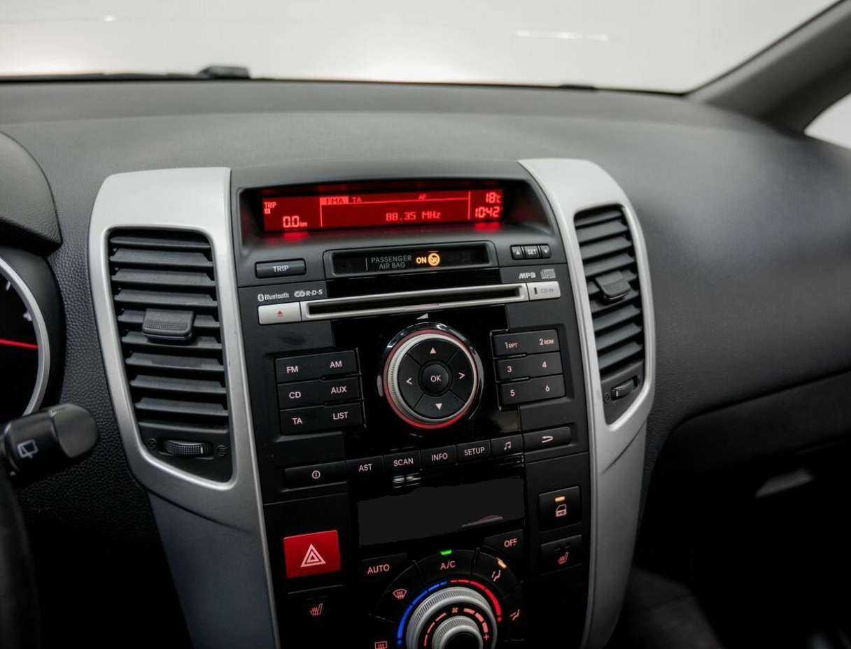 Kia Venga с пробегом — 2012 год. Фото: #16