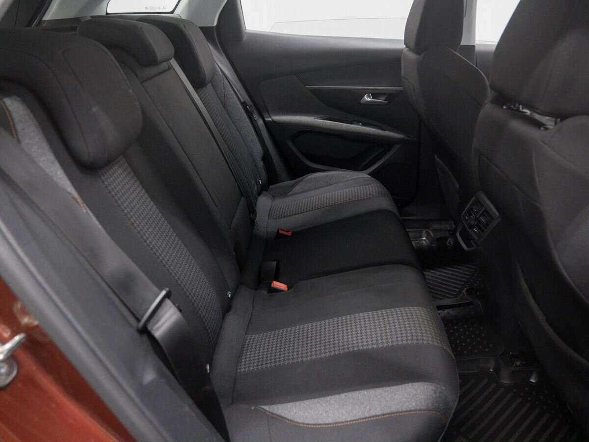 Peugeot 3008 с пробегом — 2018 год. Фото: #8