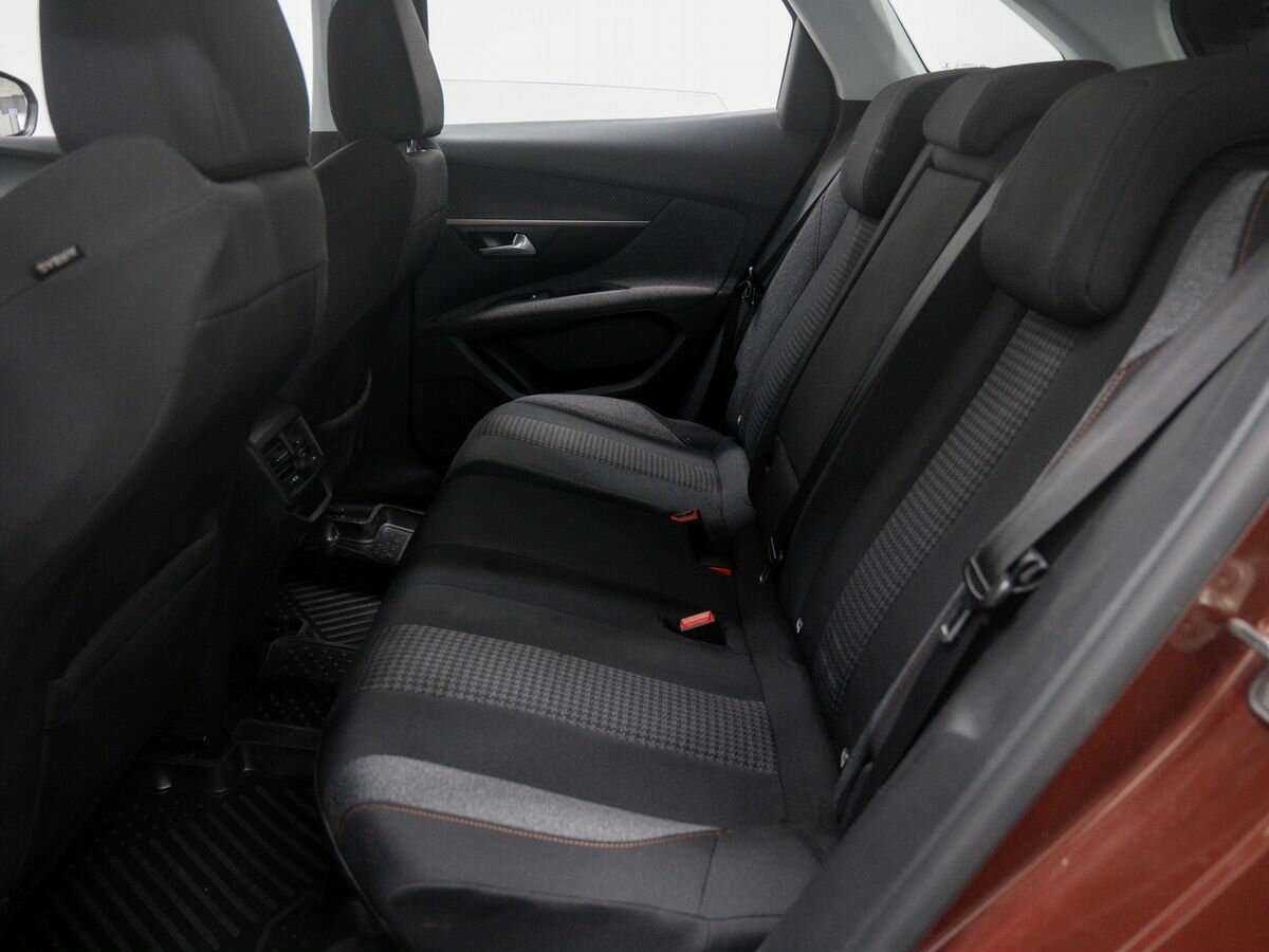 Peugeot 3008 с пробегом — 2018 год. Фото: #10