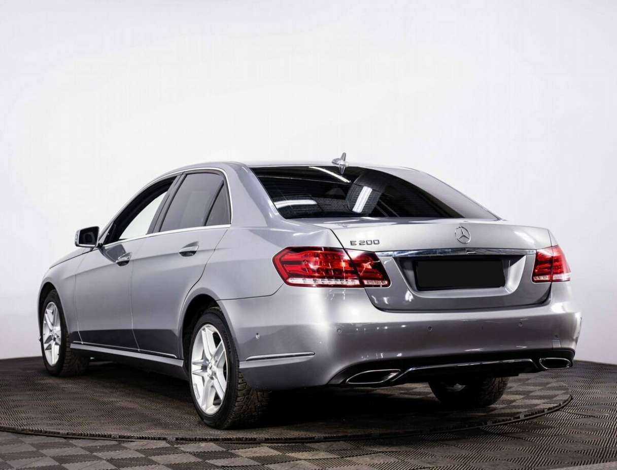 Mercedes-Benz E-Класс с пробегом — 2014 год. Фото: #3