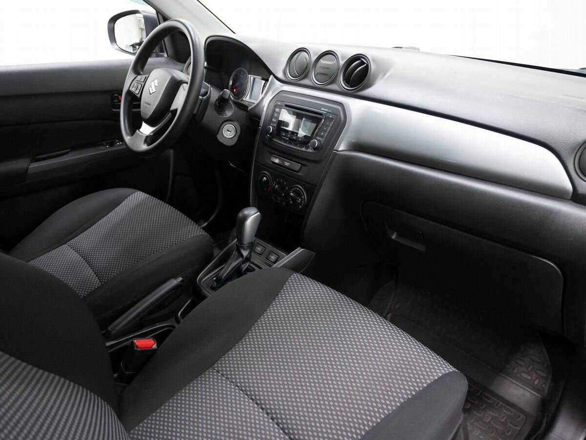 Suzuki Vitara с пробегом — 2015 год. Фото: #8