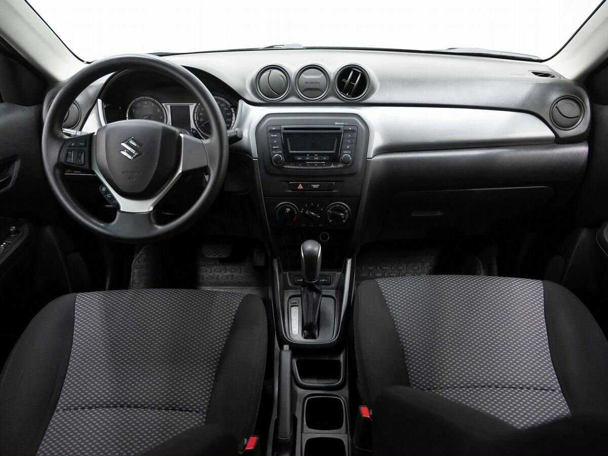 Suzuki Vitara с пробегом — 2015 год. Фото: #10