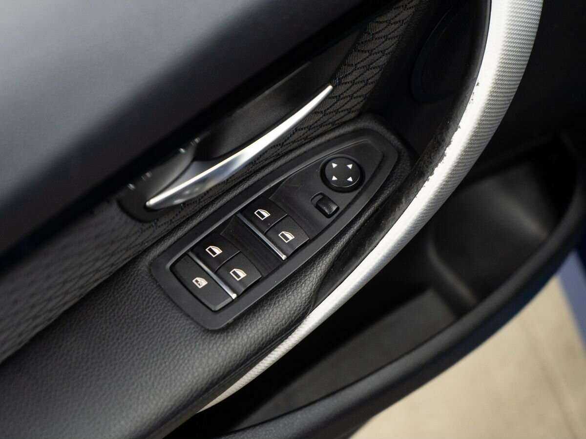 BMW 3 серии с пробегом — 2016 год. Фото: #14